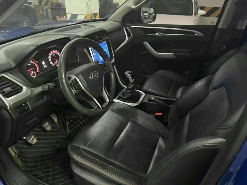 成都23年大通T604