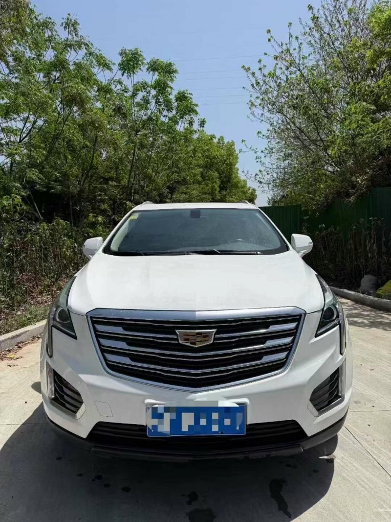绍兴17年凯迪拉克XT51