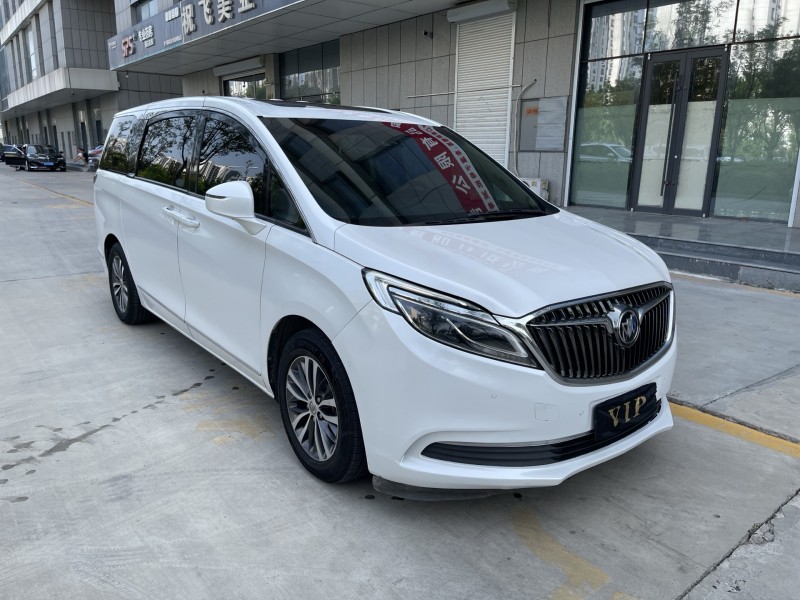 泰安16年別克GL83