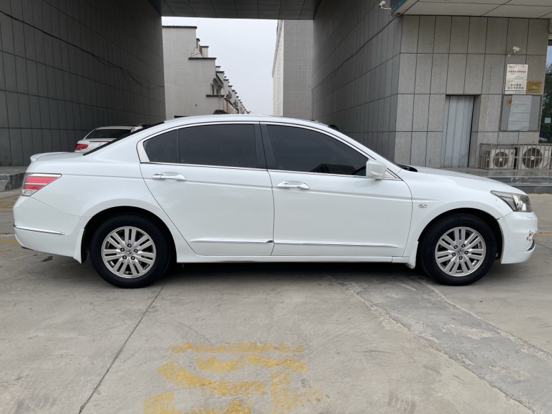 淄博13年本田雅阁4