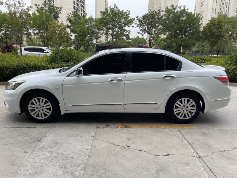 淄博13年本田雅阁6