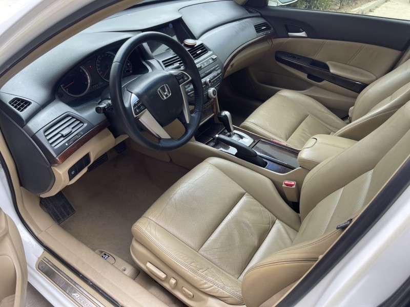 淄博13年本田雅阁9