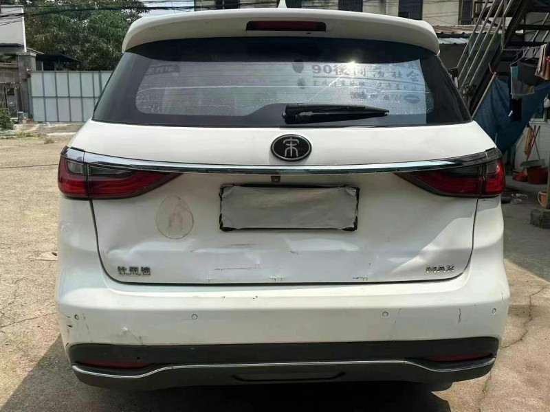 邵阳19年比亚迪宋MAX9