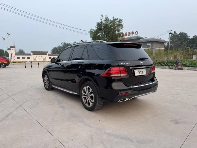 徐州17年奔驰GLE8