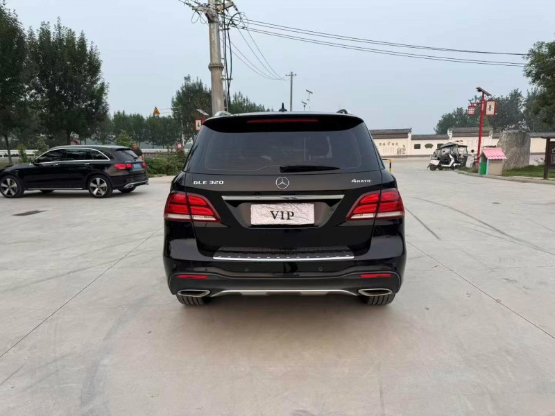 徐州17年奔驰GLE9