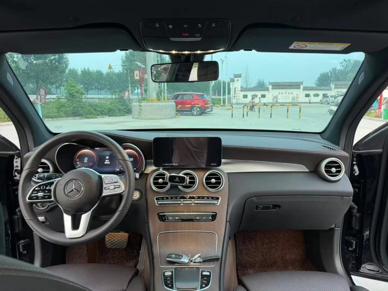 徐州23年奔驰GLC4