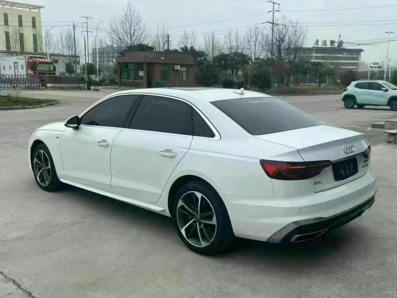 武漢21年奧迪A4L4