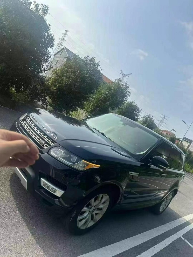 青岛14年路虎揽胜运动3