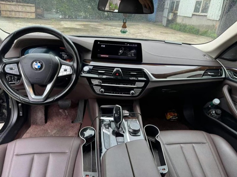 景德镇20年宝马5系4