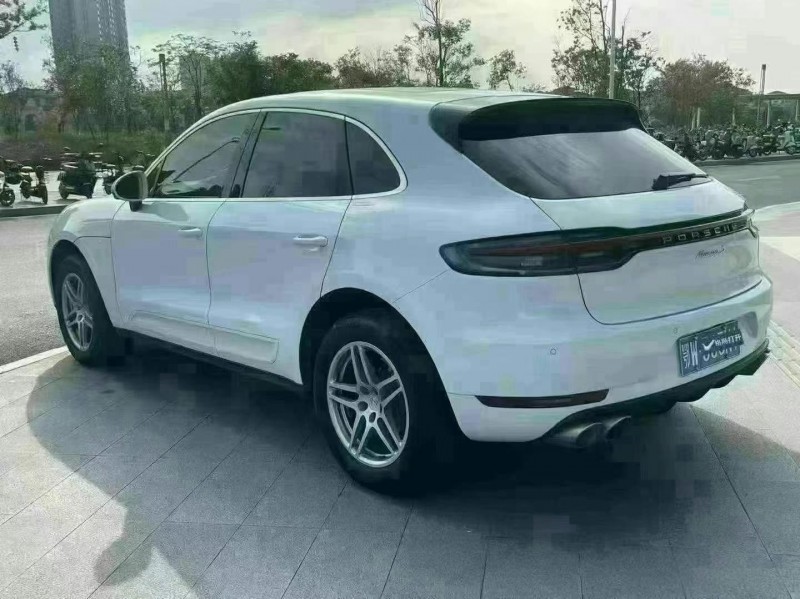 东莞20年保时捷Macan7