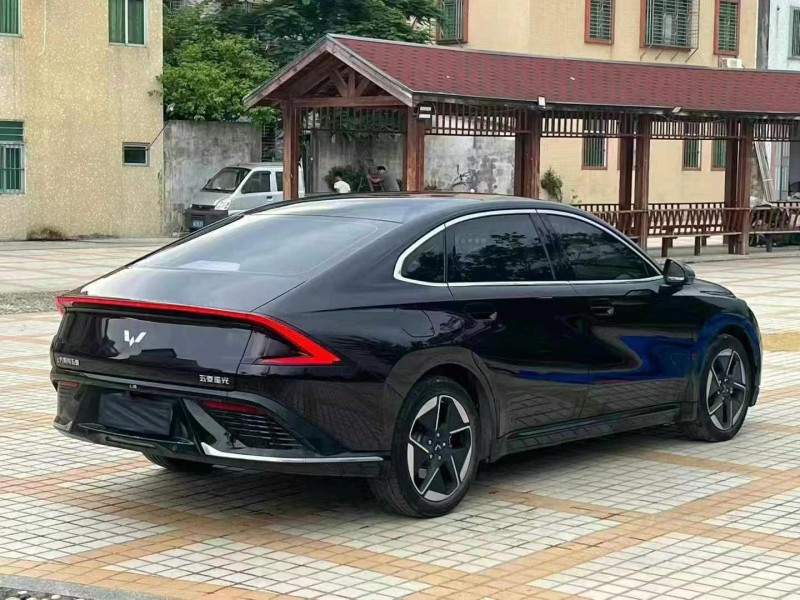 汕頭24年五菱汽車星光8
