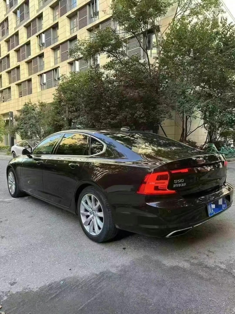 德陽18年沃爾沃S907