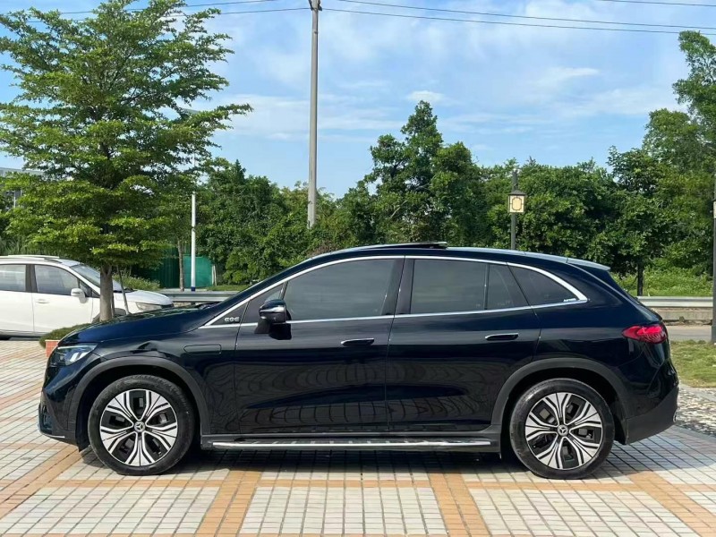 汕头23年奔驰EQE3