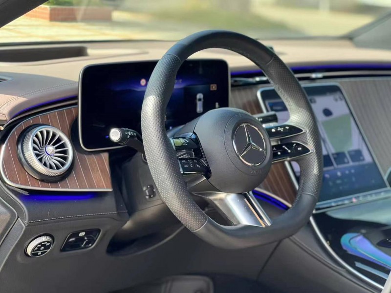 汕头23年奔驰EQE5