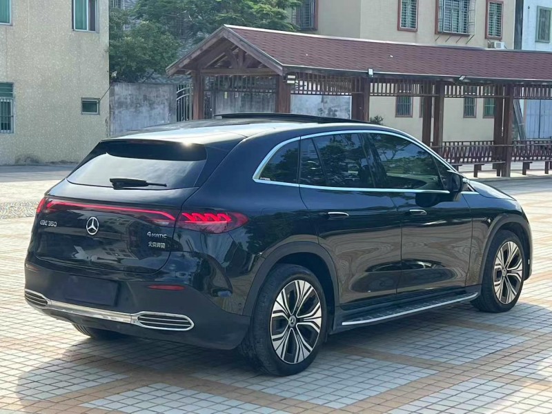 汕头23年奔驰EQE8