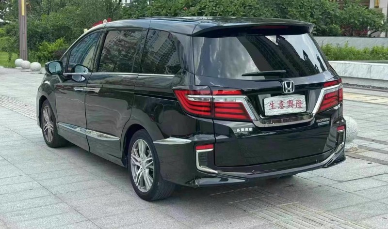佛山20年本田艾力绅7
