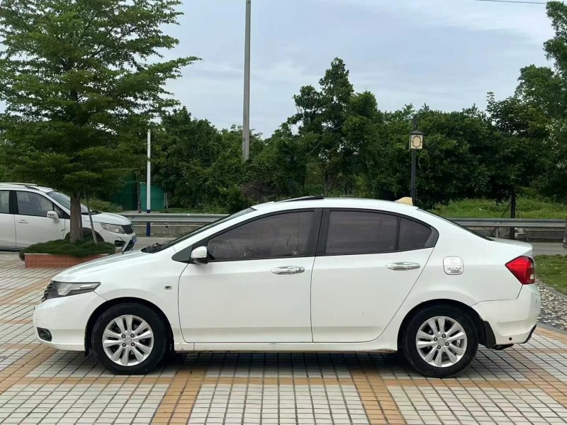 汕头14年本田锋范3