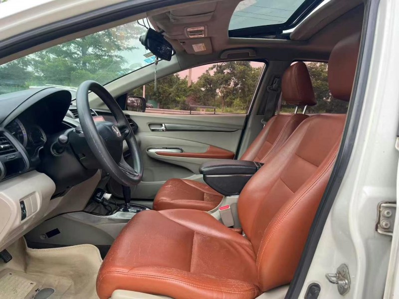 汕头14年本田锋范4