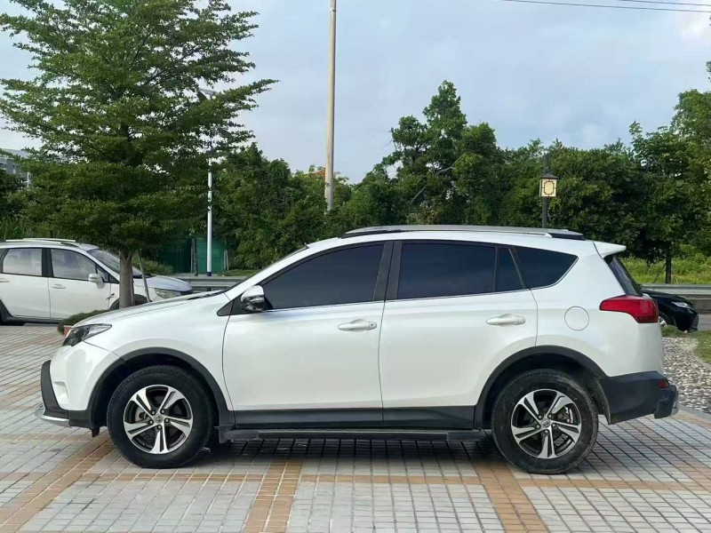 汕頭16年豐田RAV4榮放3