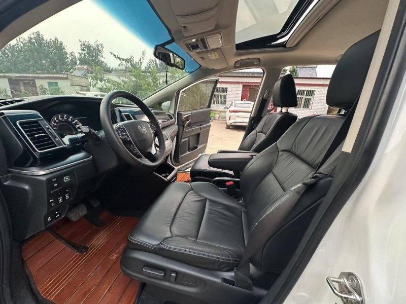 徐州19年本田艾力绅4