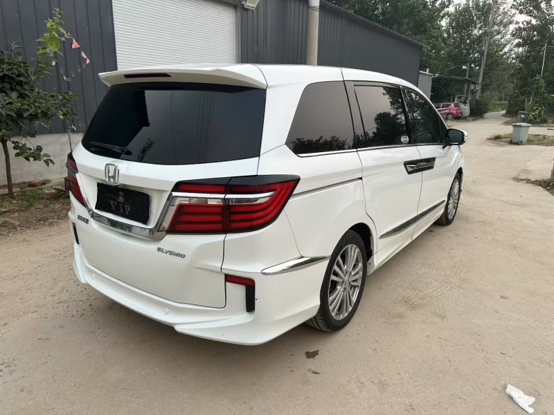 徐州19年本田艾力绅7