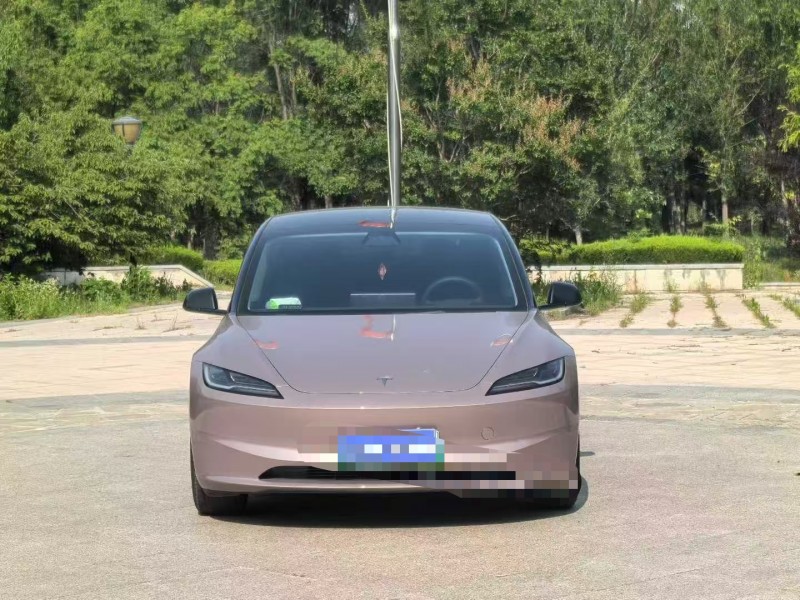青島24年特斯拉MODEL 31