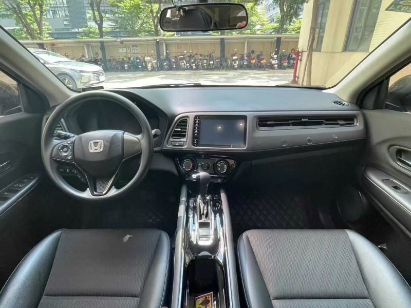 佛山20年本田缤智7