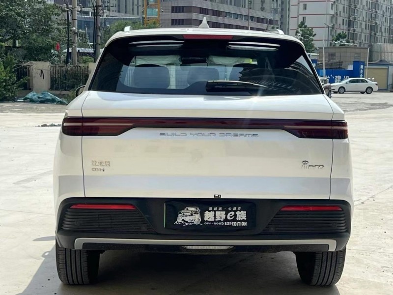 鄭州25年比亞迪宋8