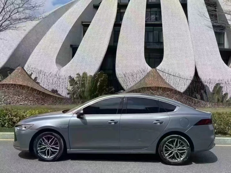 深圳23年比亚迪秦7