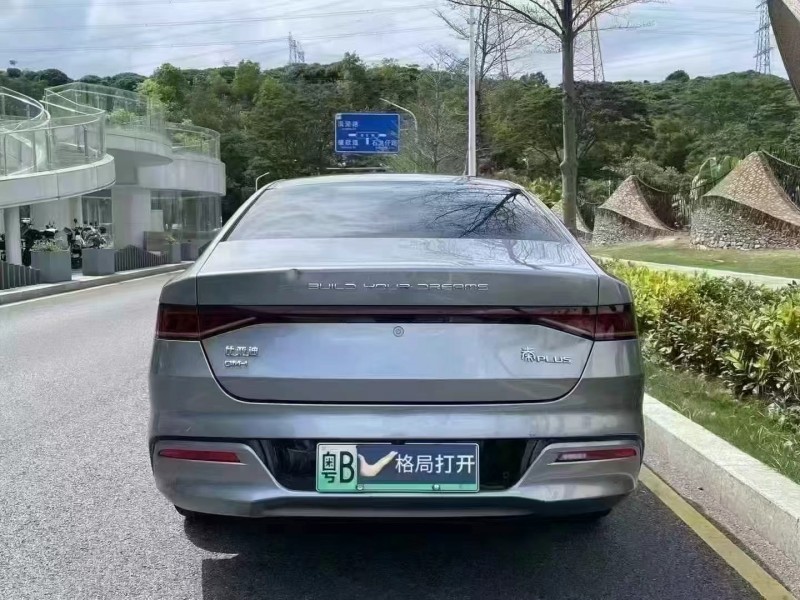 深圳23年比亚迪秦9