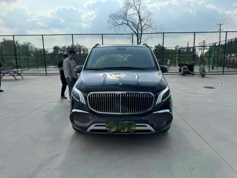 徐州23年奔驰威霆1