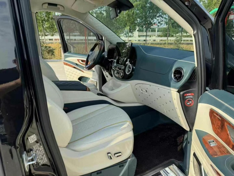 徐州23年奔驰威霆6