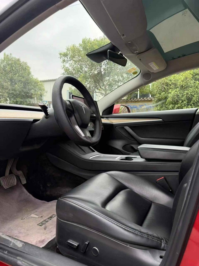 青島21年特斯拉MODEL 35