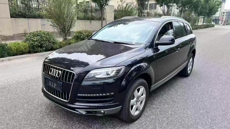 東營13年奧迪Q73