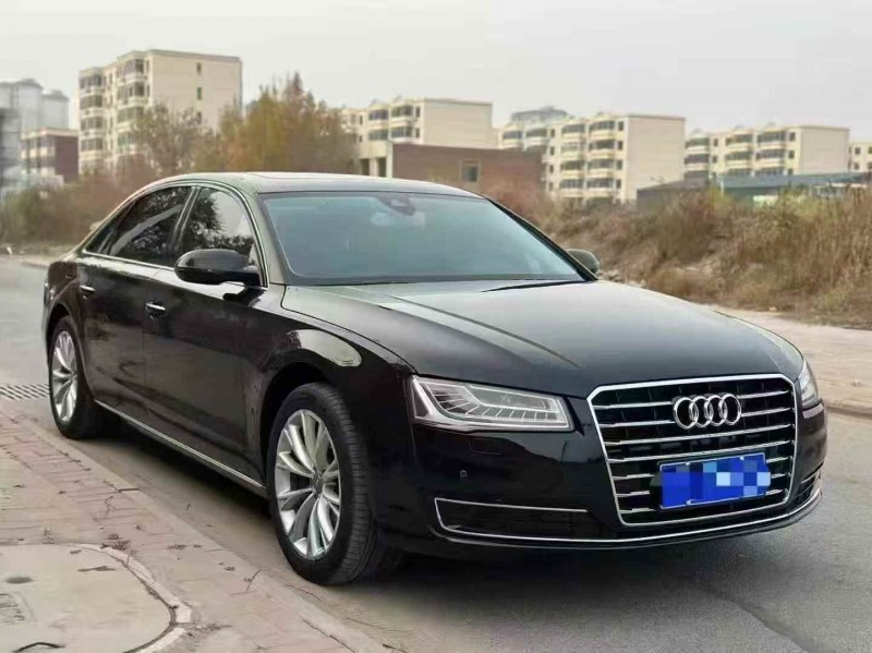 濰坊17年奧迪A8L2