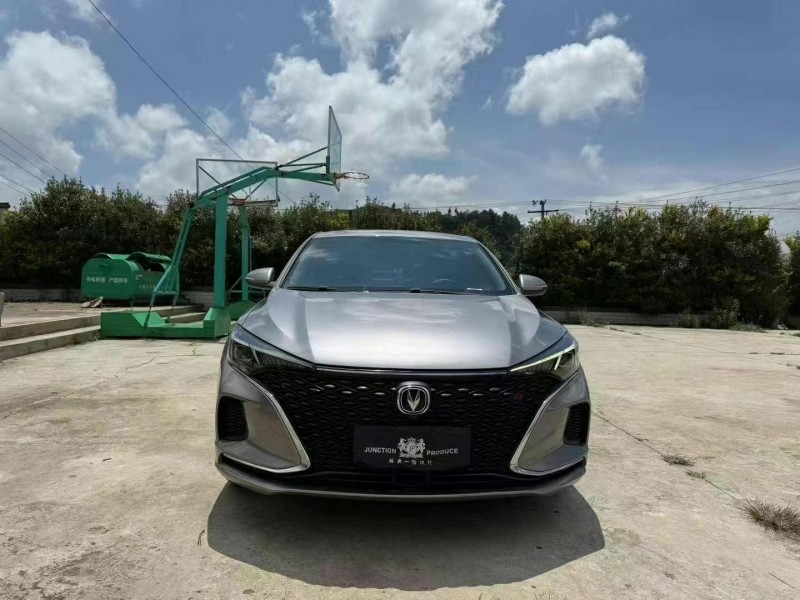 遵義21年長安汽車逸動1