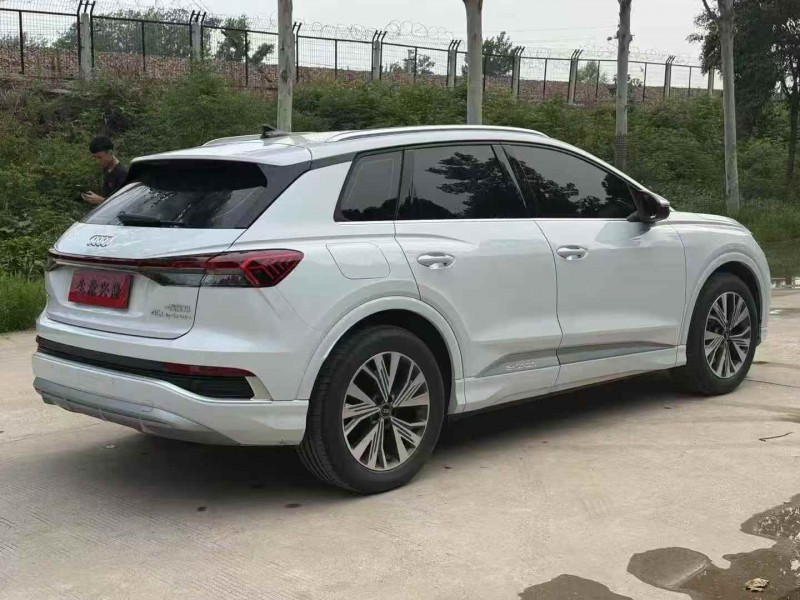 洛陽25年奧迪Q47