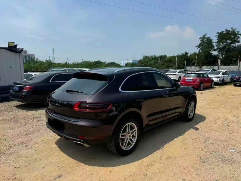 淄博16年保時捷Macan9