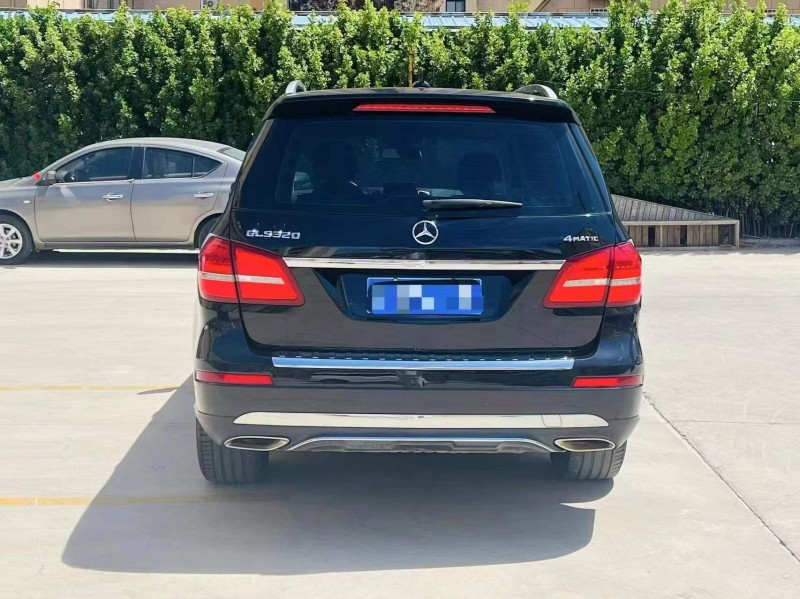 東營19年奔馳GLS9