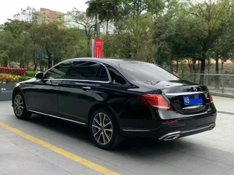 深圳18年奔馳E8