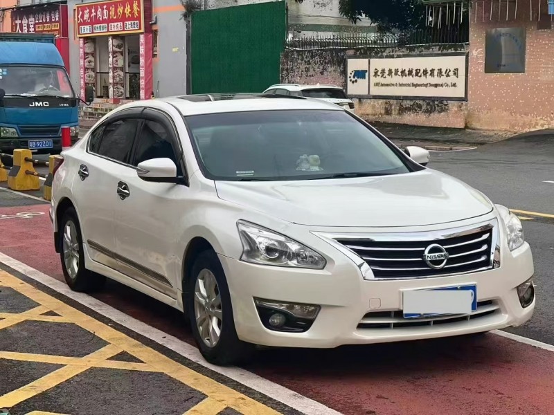 深圳16年日產天籟3