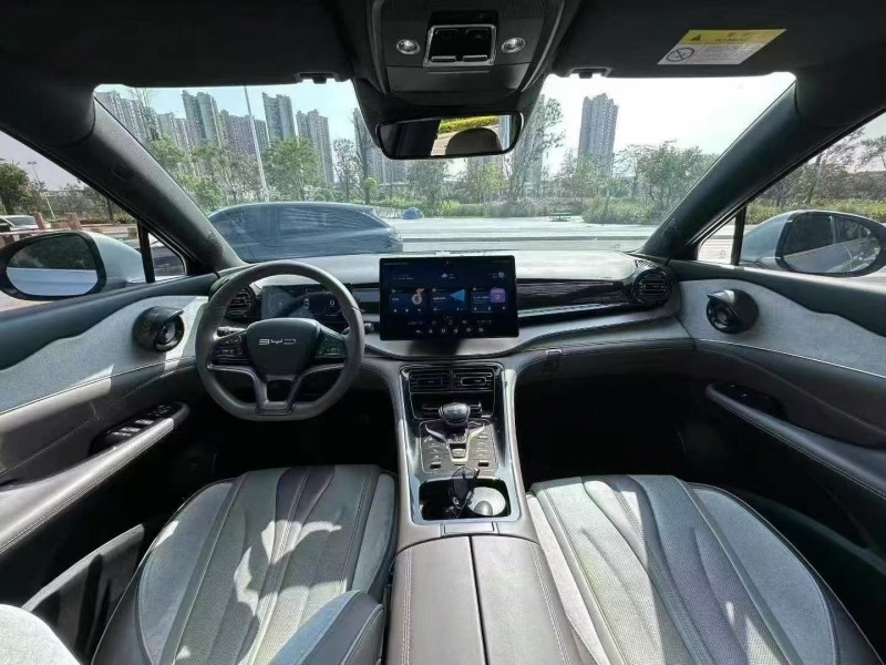 东莞24年比亚迪护卫舰7