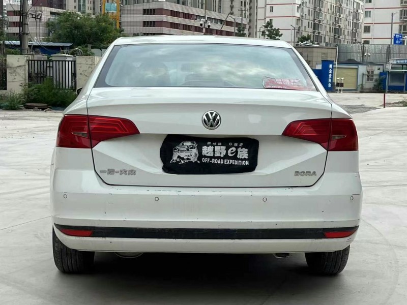 鄭州18年大眾寶來8
