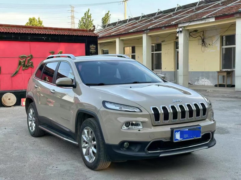 淄博18年Jeep自由光3