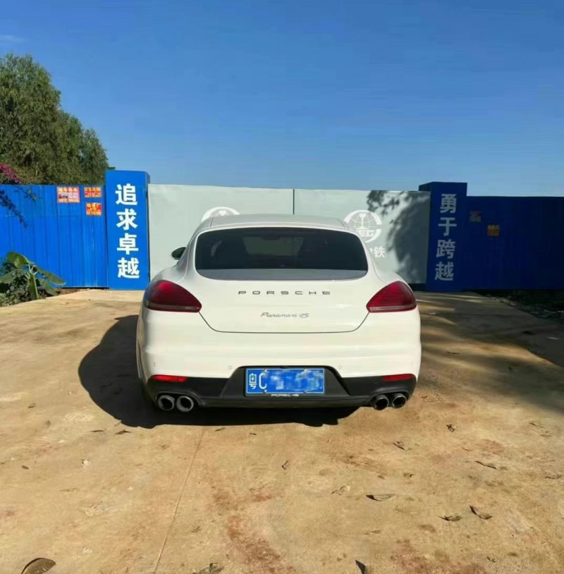 廣州15年保時捷帕拉梅拉2
