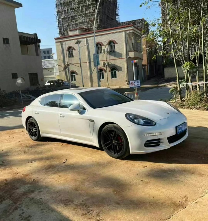 廣州15年保時捷帕拉梅拉5