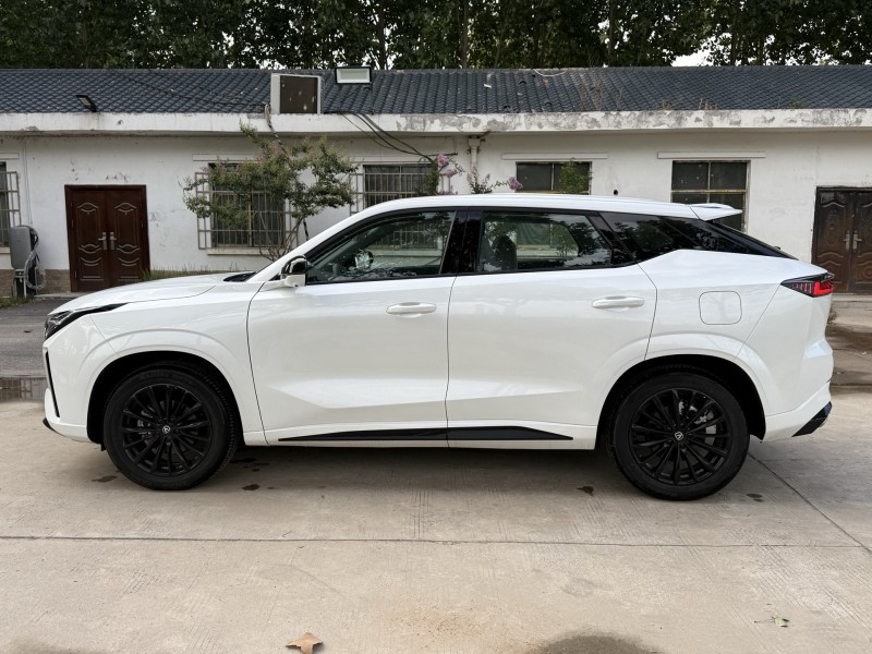 鄭州25年長安汽車UNI8