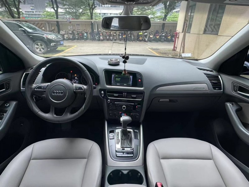 佛山16年奥迪Q58