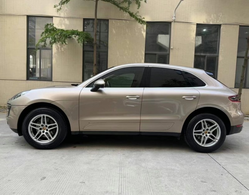 佛山16年保时捷Macan4