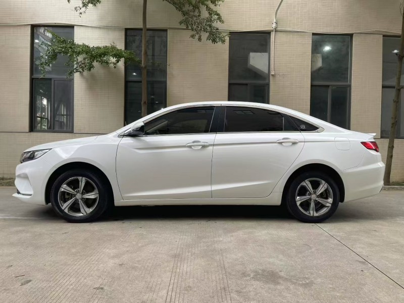 佛山18年吉利帝豪4